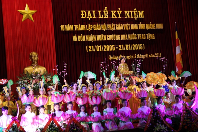 Government Religious Committee Chairman attends 10th anniversary of Quang Ninh provincial VBS